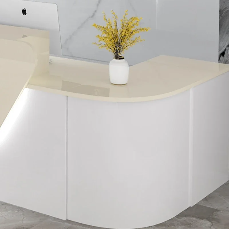 Bancone Reception di Lusso con - Office Furniture Bali recensione e prezzo